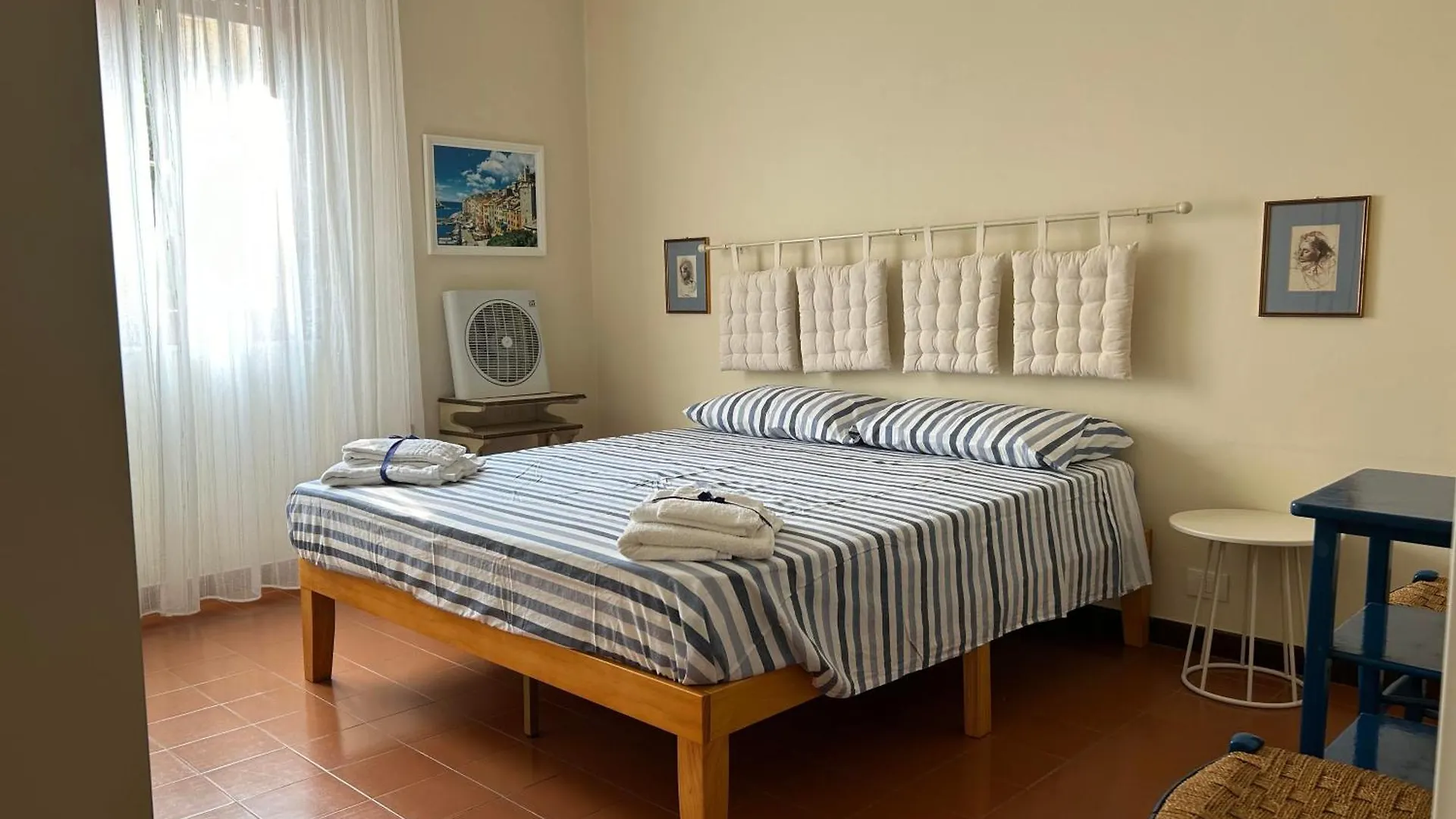 Ferrando Apartments Tino'S House, Леванто 0*,  Италия